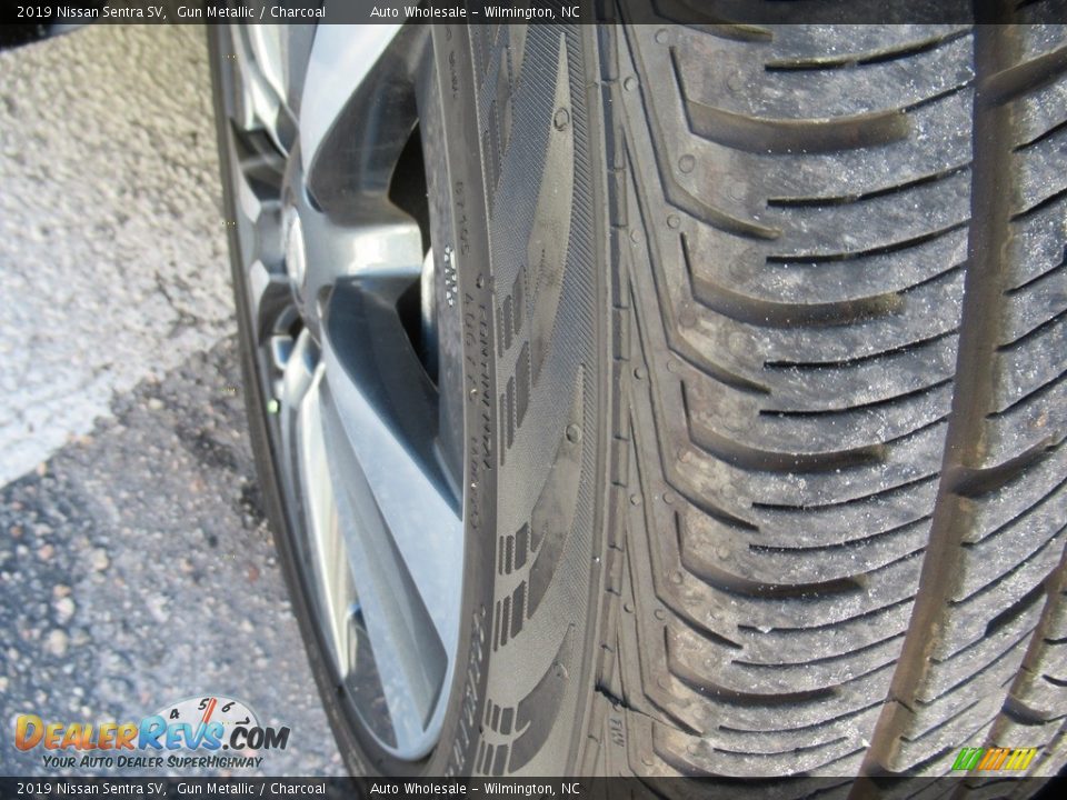 2019 Nissan Sentra SV Gun Metallic / Charcoal Photo #8