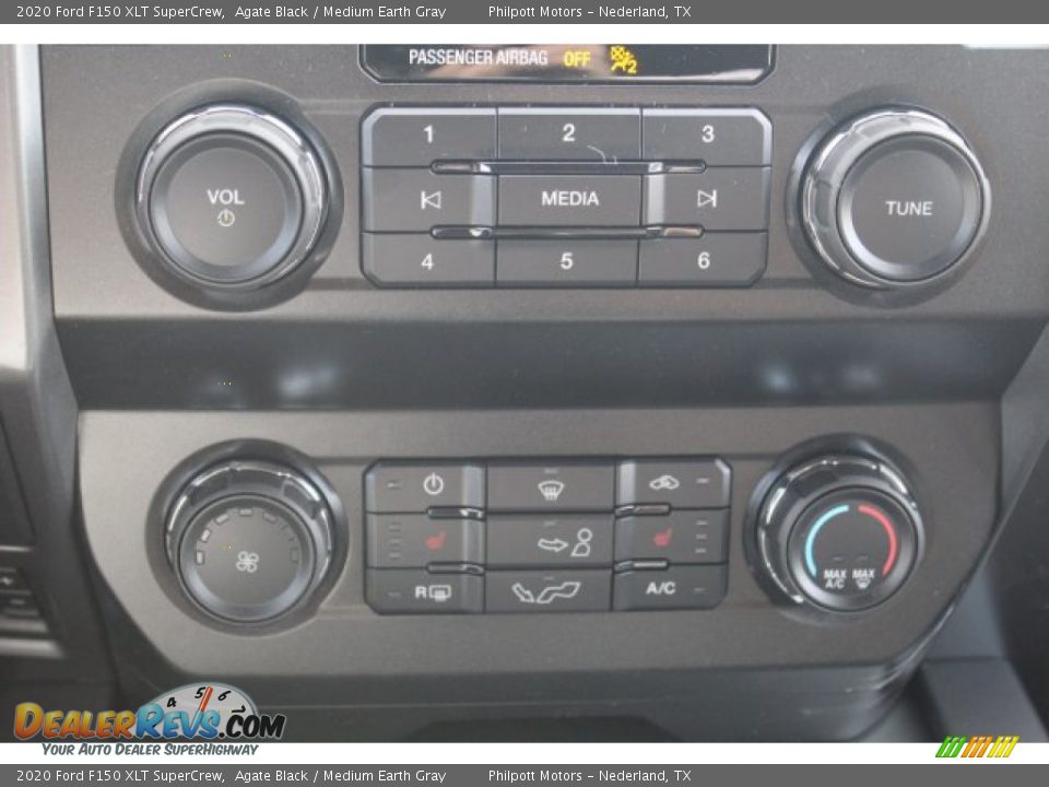 2020 Ford F150 XLT SuperCrew Agate Black / Medium Earth Gray Photo #20