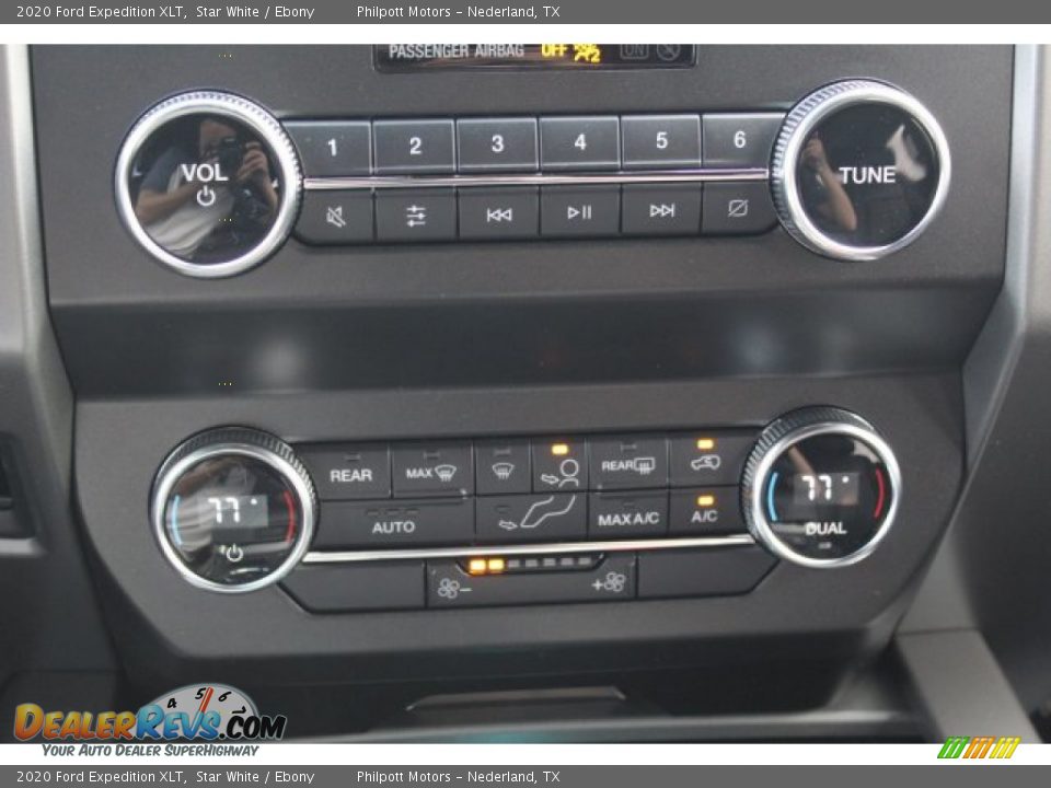 2020 Ford Expedition XLT Star White / Ebony Photo #20