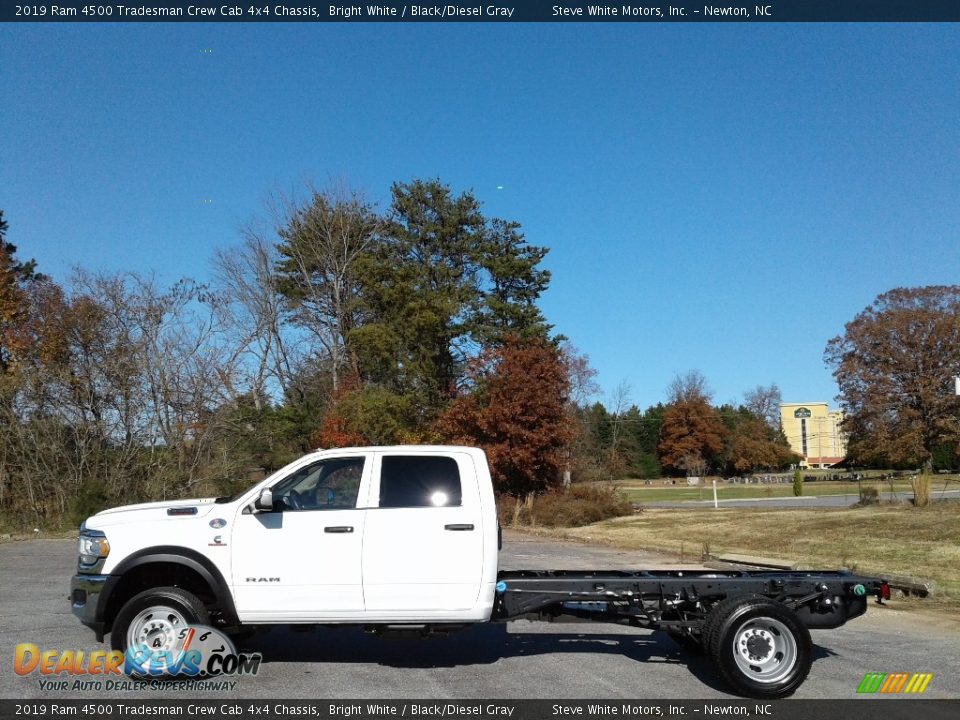 2019 Ram 4500 Tradesman Crew Cab 4x4 Chassis Bright White / Black/Diesel Gray Photo #1