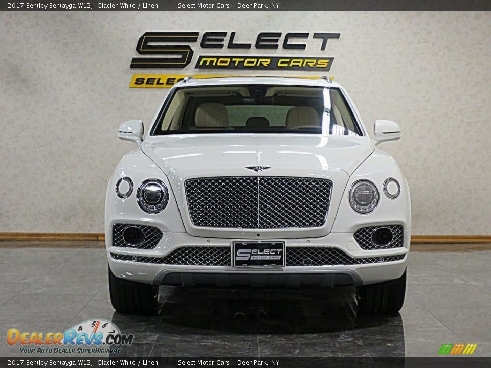 2017 Bentley Bentayga W12 Glacier White / Linen Photo #2