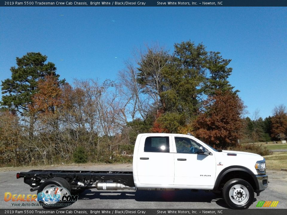 2019 Ram 5500 Tradesman Crew Cab Chassis Bright White / Black/Diesel Gray Photo #5