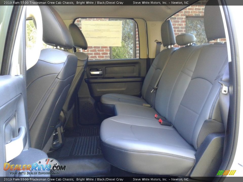 2019 Ram 5500 Tradesman Crew Cab Chassis Bright White / Black/Diesel Gray Photo #11