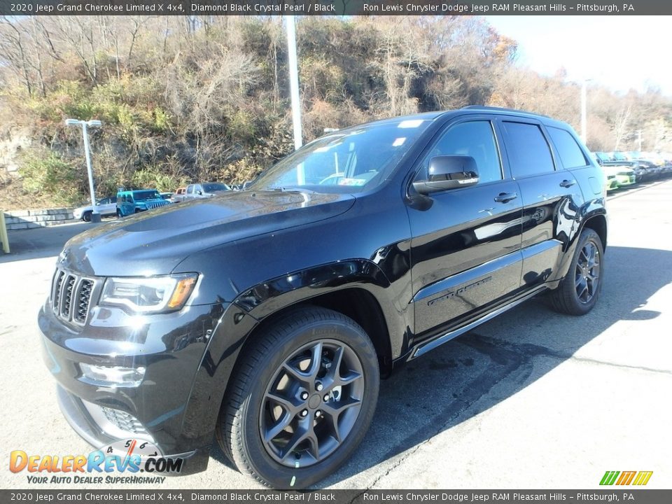 Front 3/4 View of 2020 Jeep Grand Cherokee Limited X 4x4 Photo #1
