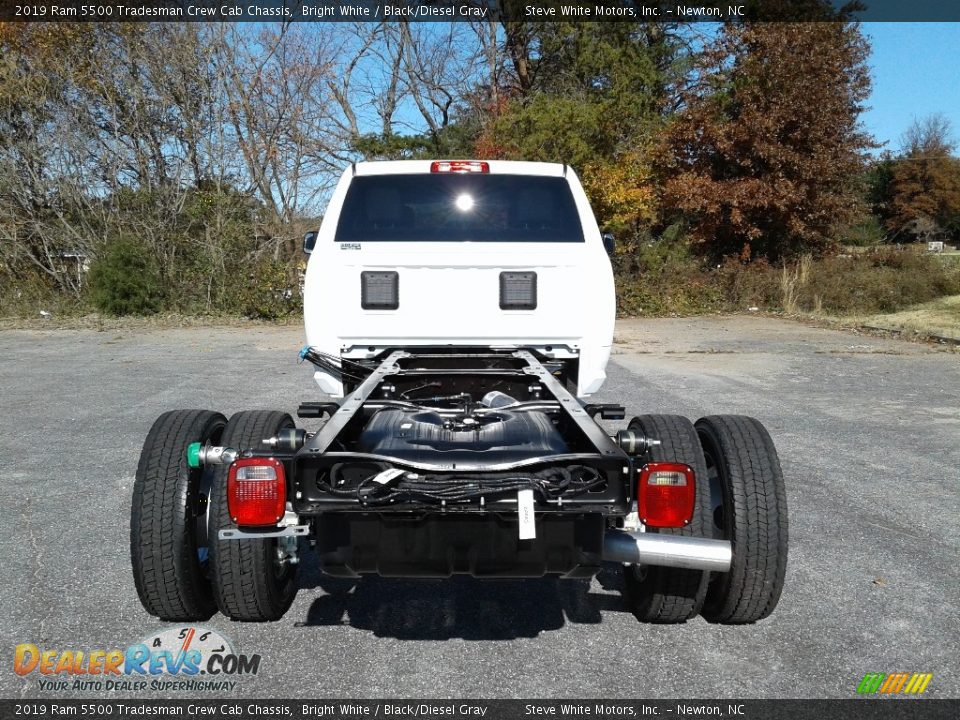 2019 Ram 5500 Tradesman Crew Cab Chassis Bright White / Black/Diesel Gray Photo #12