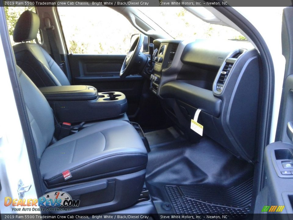 2019 Ram 5500 Tradesman Crew Cab Chassis Bright White / Black/Diesel Gray Photo #14