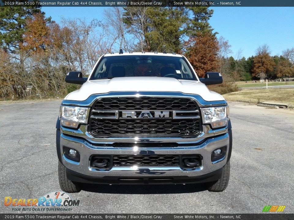 2019 Ram 5500 Tradesman Regular Cab 4x4 Chassis Bright White / Black/Diesel Gray Photo #3