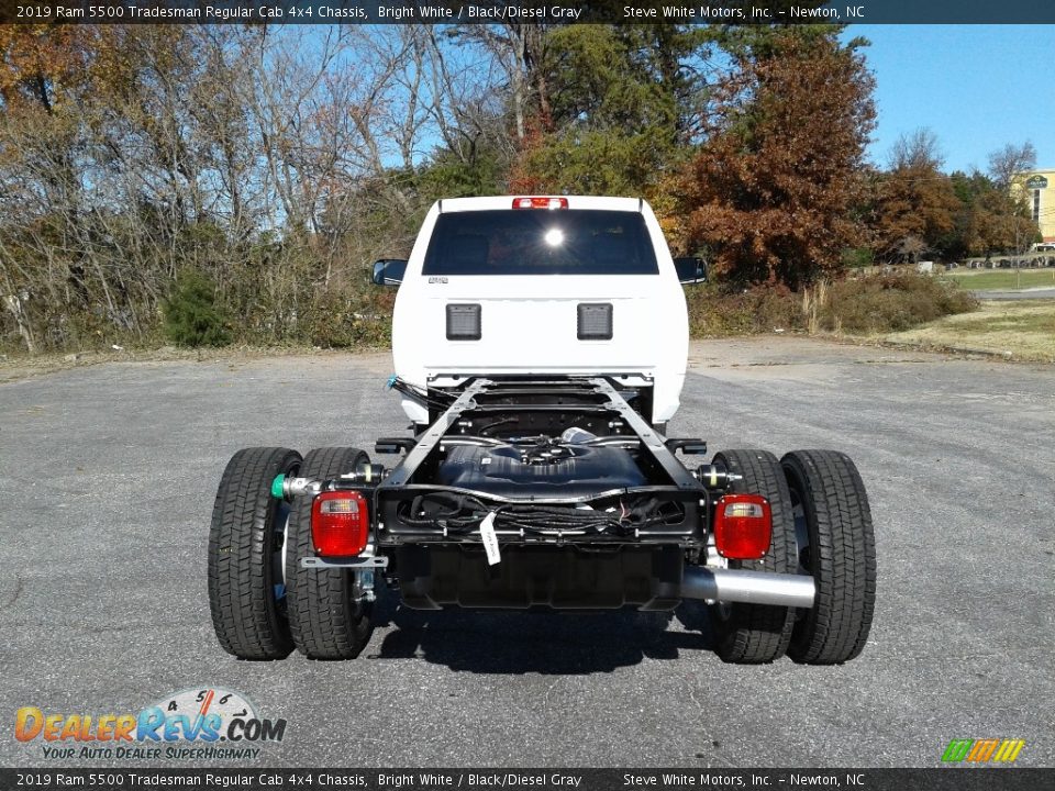 2019 Ram 5500 Tradesman Regular Cab 4x4 Chassis Bright White / Black/Diesel Gray Photo #12