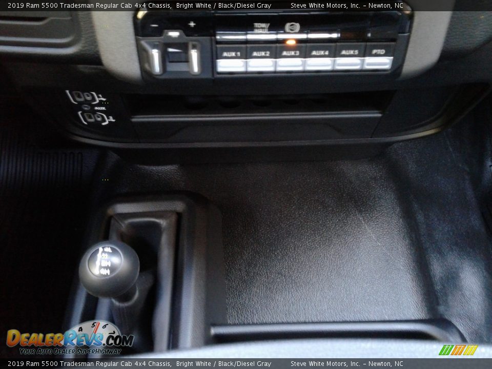 2019 Ram 5500 Tradesman Regular Cab 4x4 Chassis Bright White / Black/Diesel Gray Photo #21