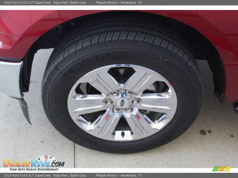 2019 Ford F150 XLT SuperCrew Ruby Red / Earth Gray Photo #5