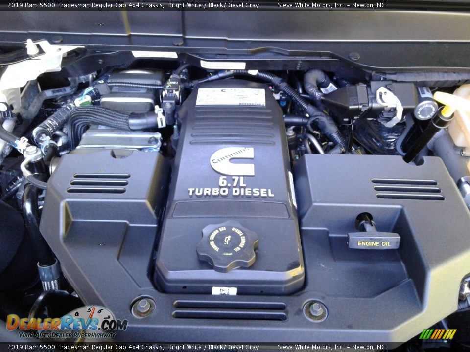 2019 Ram 5500 Tradesman Regular Cab 4x4 Chassis Bright White / Black/Diesel Gray Photo #24