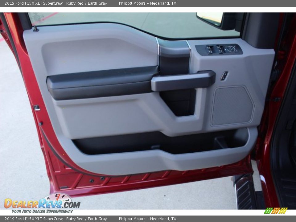 2019 Ford F150 XLT SuperCrew Ruby Red / Earth Gray Photo #12