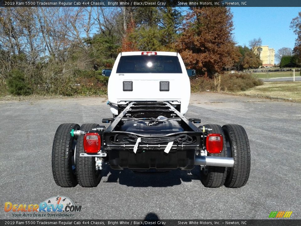 2019 Ram 5500 Tradesman Regular Cab 4x4 Chassis Bright White / Black/Diesel Gray Photo #7