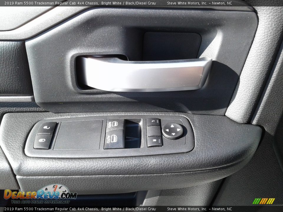 2019 Ram 5500 Tradesman Regular Cab 4x4 Chassis Bright White / Black/Diesel Gray Photo #9