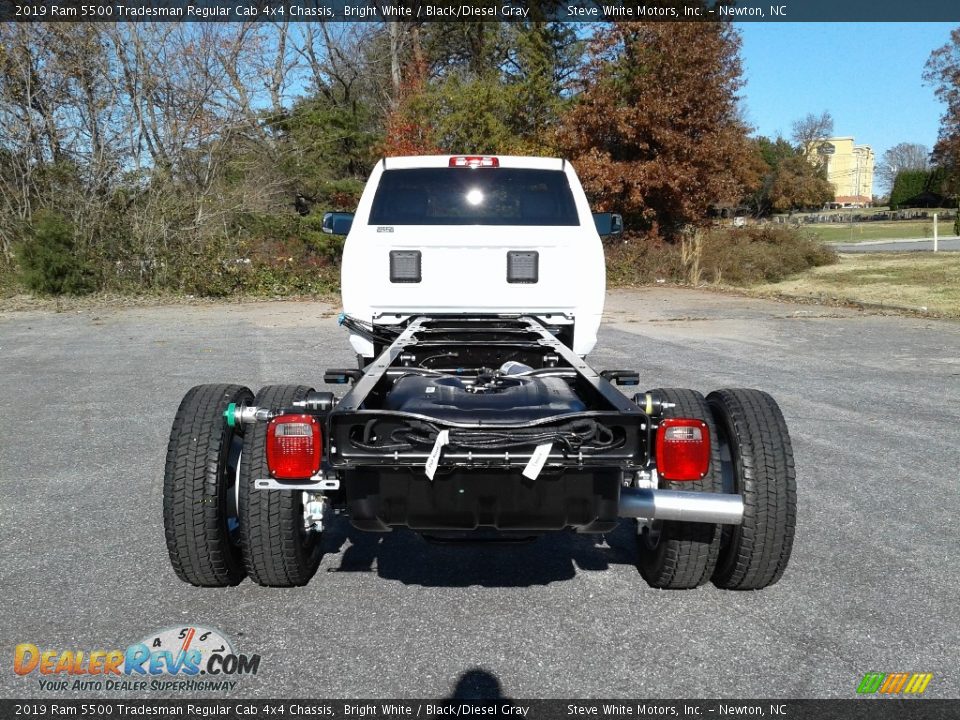 2019 Ram 5500 Tradesman Regular Cab 4x4 Chassis Bright White / Black/Diesel Gray Photo #12