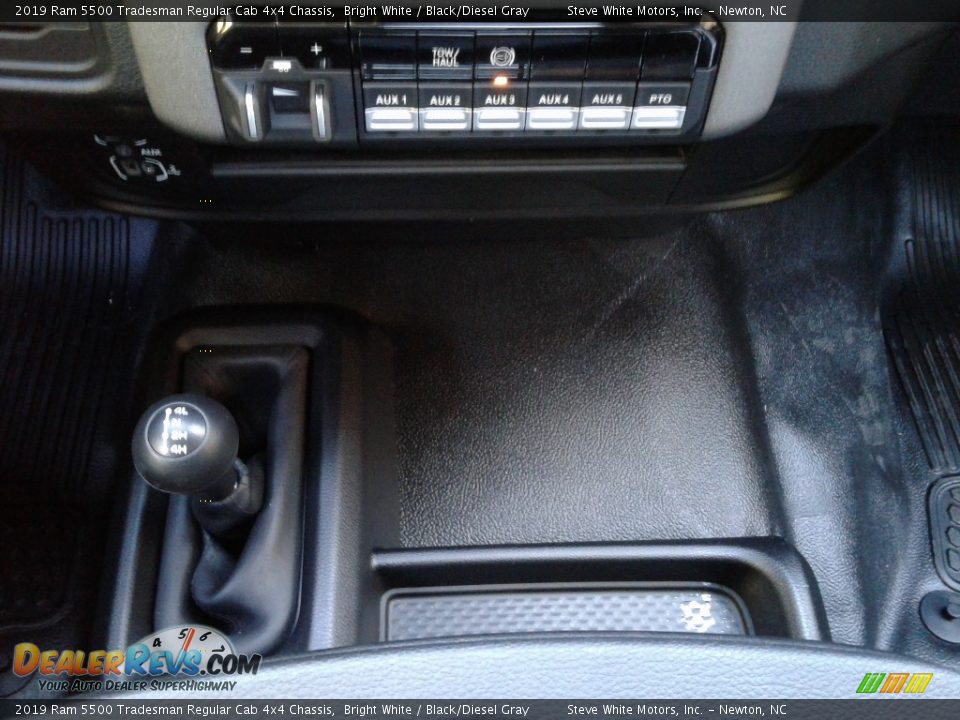2019 Ram 5500 Tradesman Regular Cab 4x4 Chassis Bright White / Black/Diesel Gray Photo #21