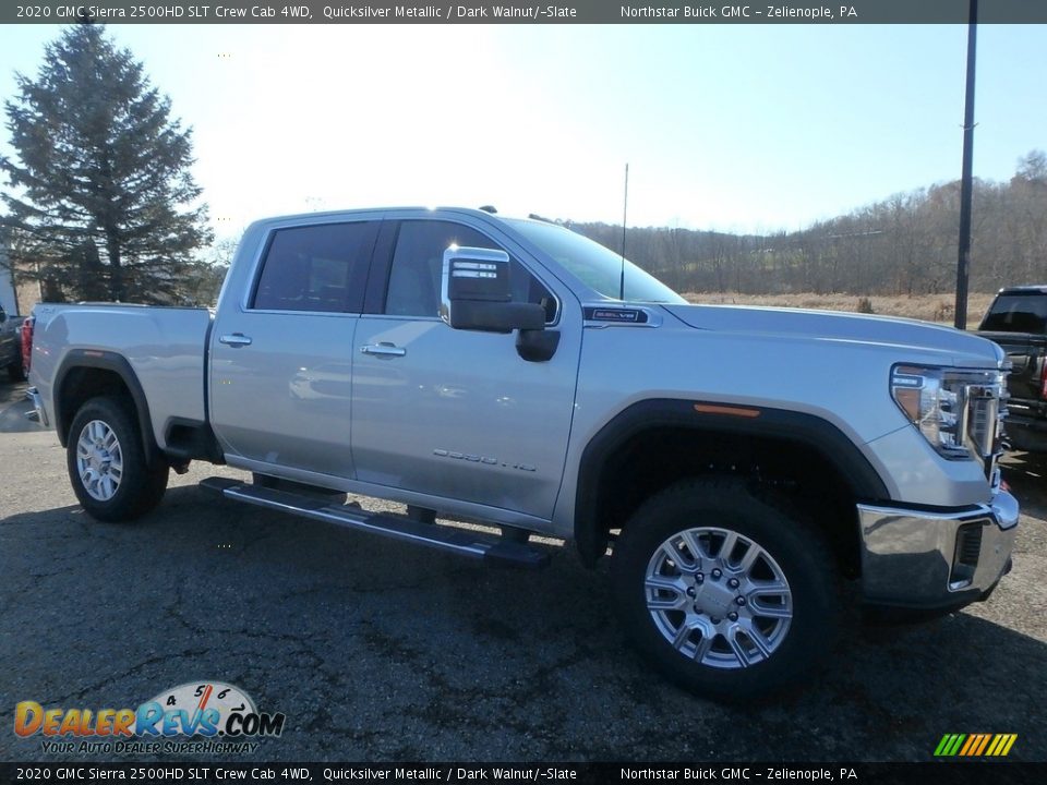 2020 GMC Sierra 2500HD SLT Crew Cab 4WD Quicksilver Metallic / Dark Walnut/­Slate Photo #3