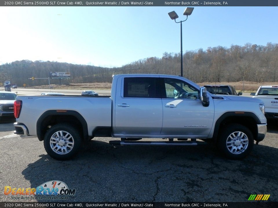 2020 GMC Sierra 2500HD SLT Crew Cab 4WD Quicksilver Metallic / Dark Walnut/­Slate Photo #4