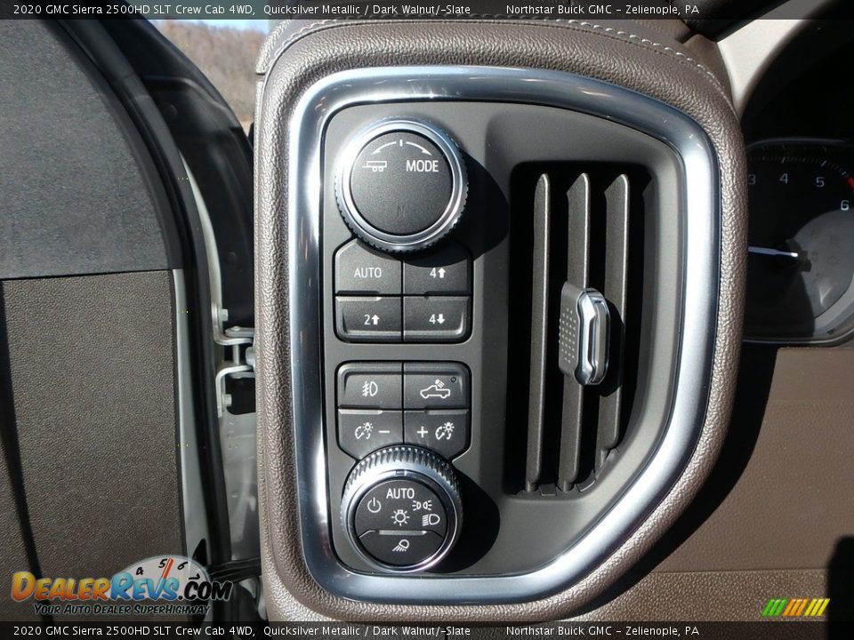2020 GMC Sierra 2500HD SLT Crew Cab 4WD Quicksilver Metallic / Dark Walnut/­Slate Photo #10