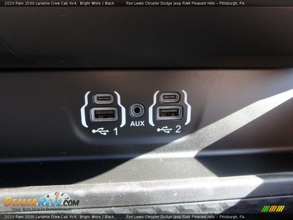 2020 Ram 1500 Laramie Crew Cab 4x4 Bright White / Black Photo #19