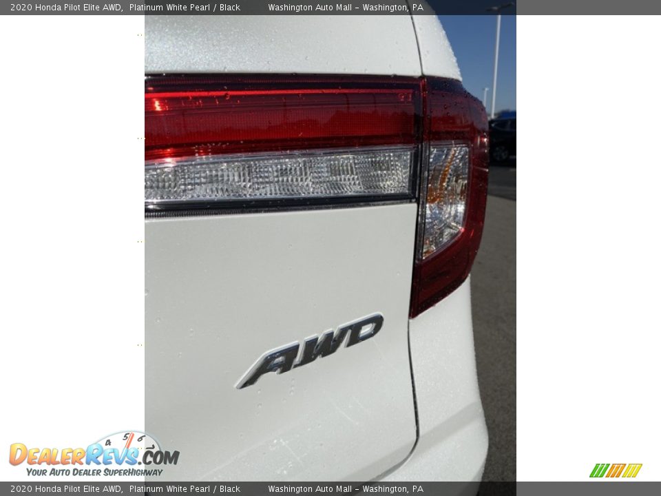 2020 Honda Pilot Elite AWD Platinum White Pearl / Black Photo #24