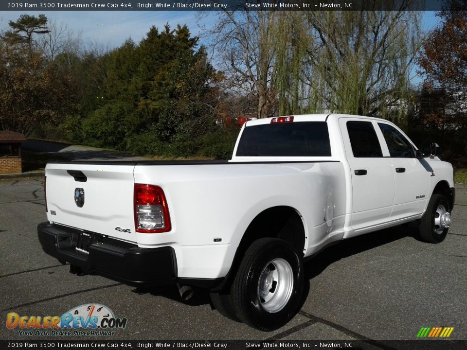 2019 Ram 3500 Tradesman Crew Cab 4x4 Bright White / Black/Diesel Gray Photo #6
