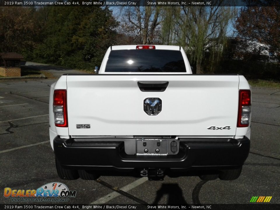 2019 Ram 3500 Tradesman Crew Cab 4x4 Bright White / Black/Diesel Gray Photo #7