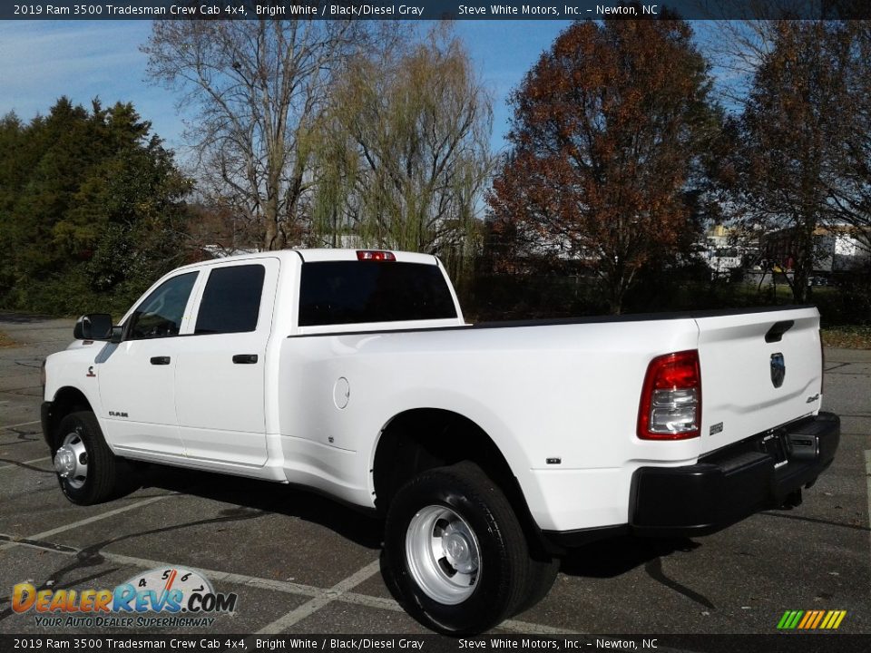 2019 Ram 3500 Tradesman Crew Cab 4x4 Bright White / Black/Diesel Gray Photo #8