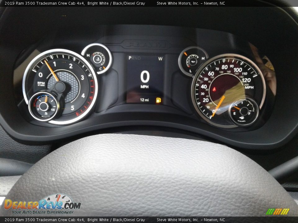 2019 Ram 3500 Tradesman Crew Cab 4x4 Bright White / Black/Diesel Gray Photo #17