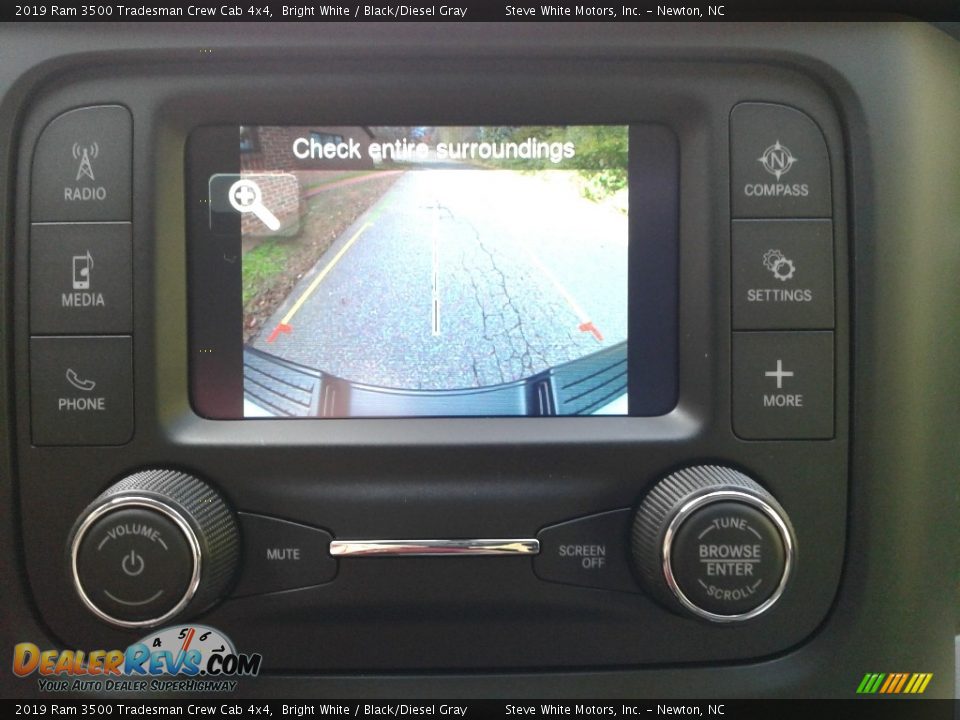 2019 Ram 3500 Tradesman Crew Cab 4x4 Bright White / Black/Diesel Gray Photo #20