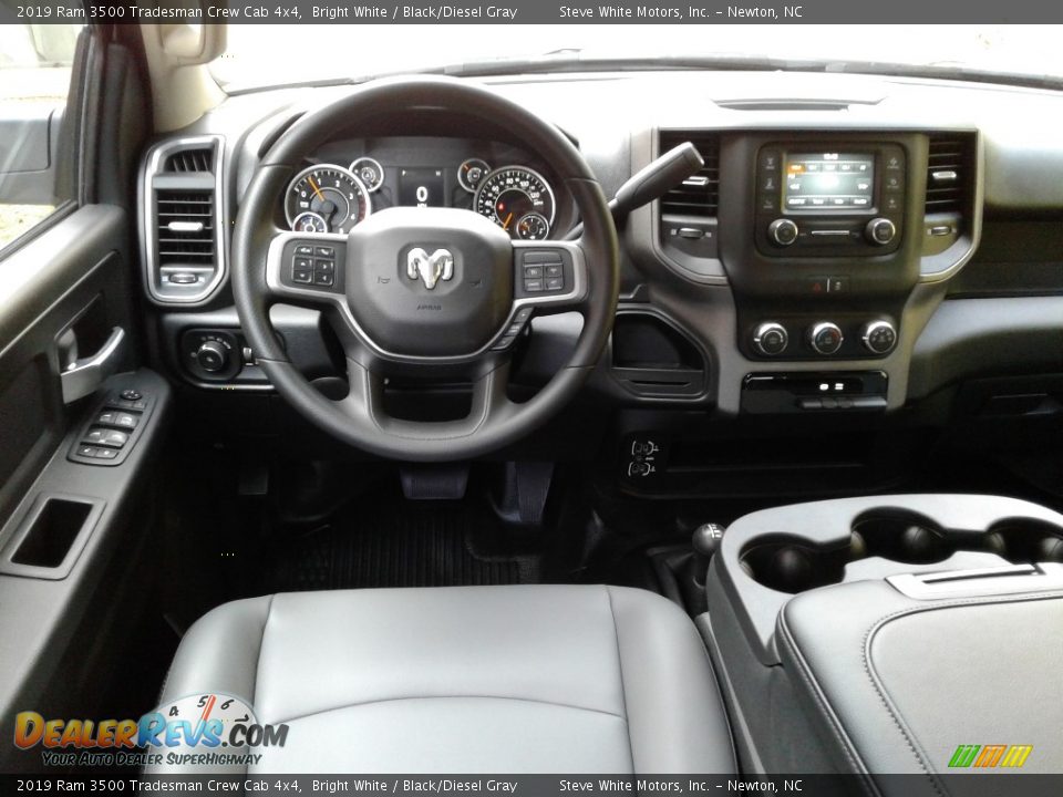 2019 Ram 3500 Tradesman Crew Cab 4x4 Bright White / Black/Diesel Gray Photo #23