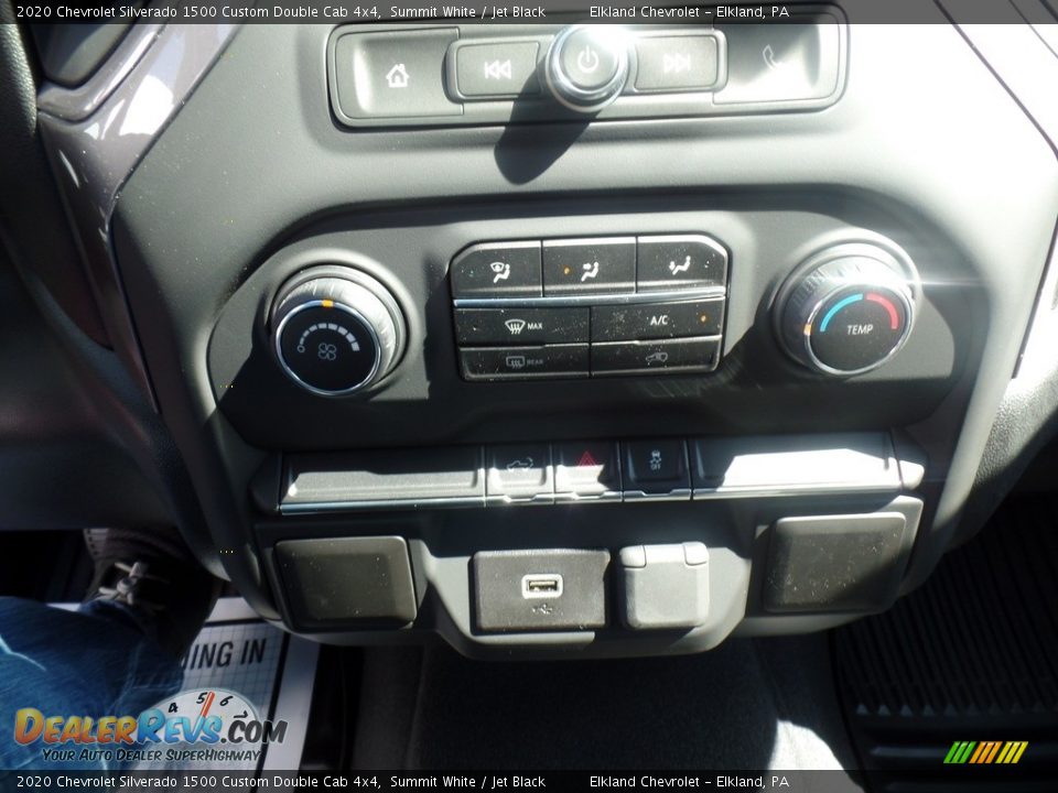 2020 Chevrolet Silverado 1500 Custom Double Cab 4x4 Summit White / Jet Black Photo #29