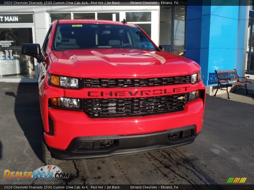 2020 Chevrolet Silverado 1500 Custom Crew Cab 4x4 Red Hot / Jet Black Photo #2