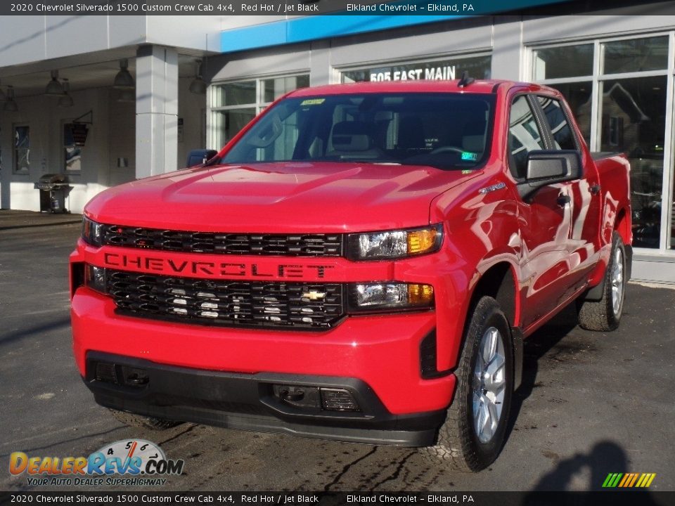 2020 Chevrolet Silverado 1500 Custom Crew Cab 4x4 Red Hot / Jet Black Photo #3