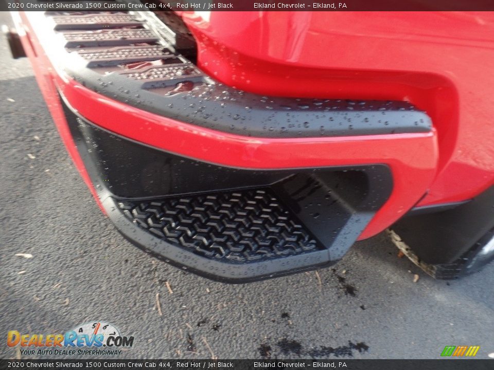 2020 Chevrolet Silverado 1500 Custom Crew Cab 4x4 Red Hot / Jet Black Photo #11