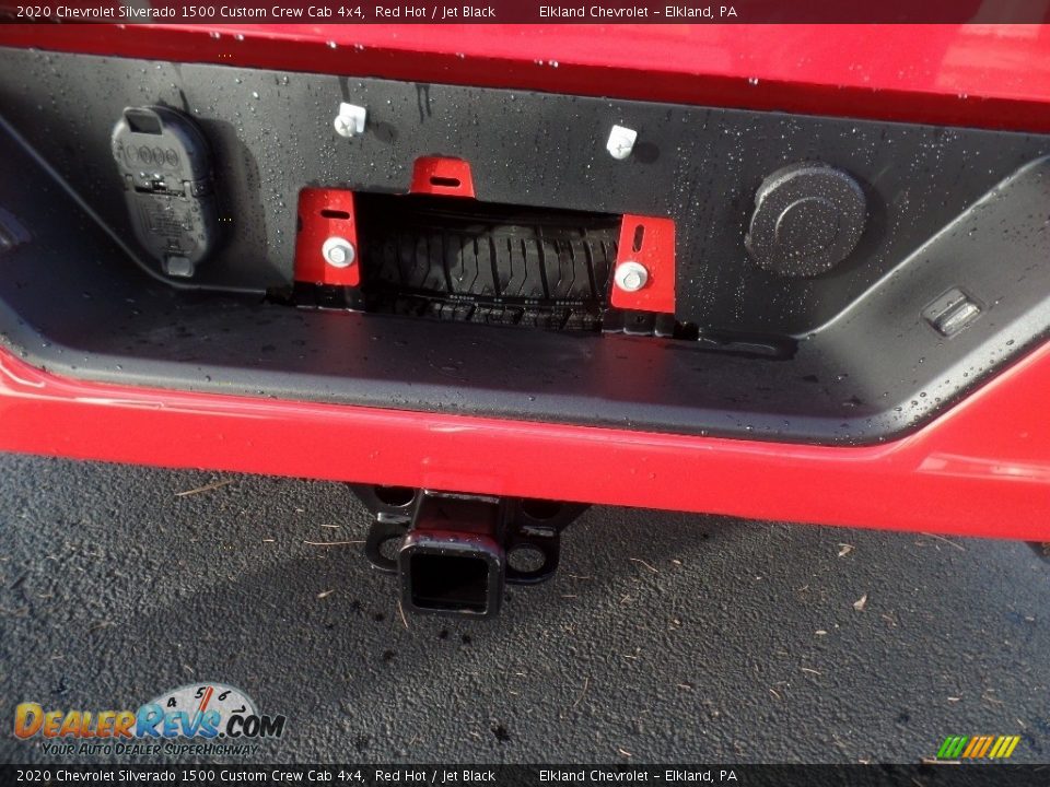 2020 Chevrolet Silverado 1500 Custom Crew Cab 4x4 Red Hot / Jet Black Photo #12