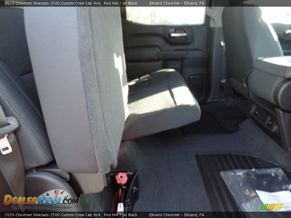 2020 Chevrolet Silverado 1500 Custom Crew Cab 4x4 Red Hot / Jet Black Photo #16