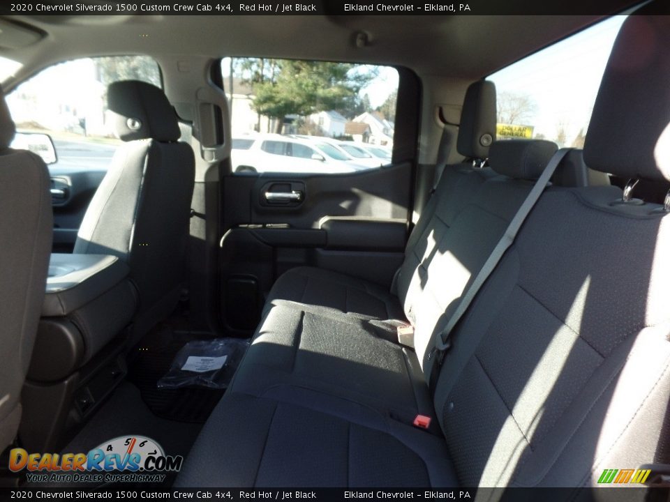 2020 Chevrolet Silverado 1500 Custom Crew Cab 4x4 Red Hot / Jet Black Photo #17