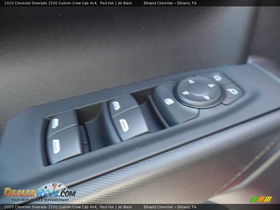 2020 Chevrolet Silverado 1500 Custom Crew Cab 4x4 Red Hot / Jet Black Photo #19