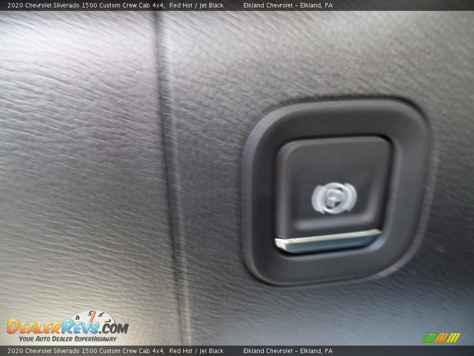2020 Chevrolet Silverado 1500 Custom Crew Cab 4x4 Red Hot / Jet Black Photo #23