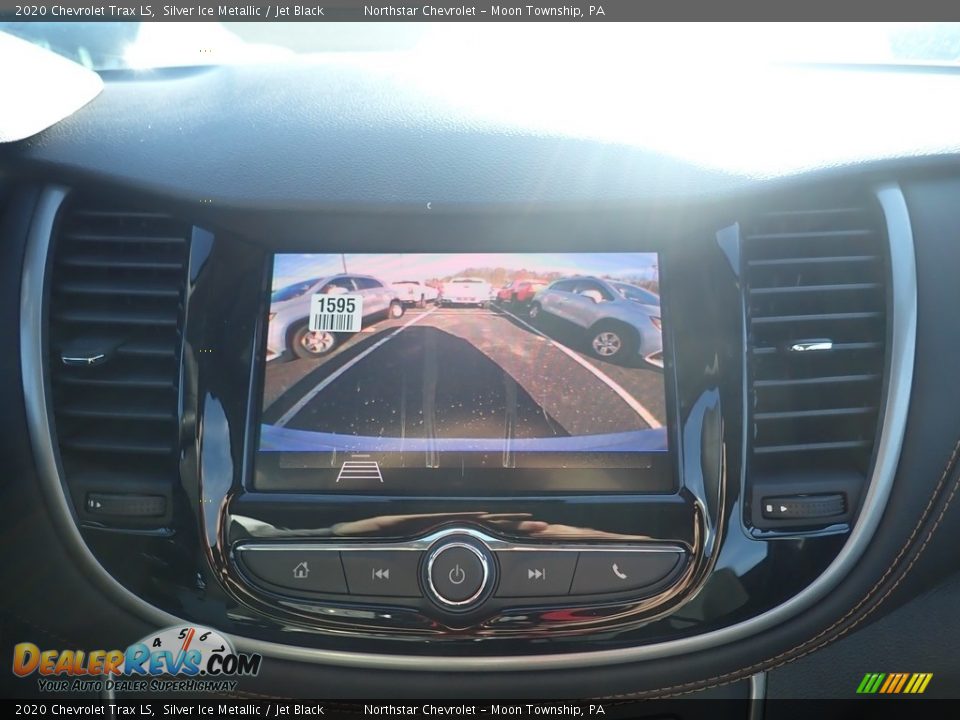 2020 Chevrolet Trax LS Silver Ice Metallic / Jet Black Photo #18