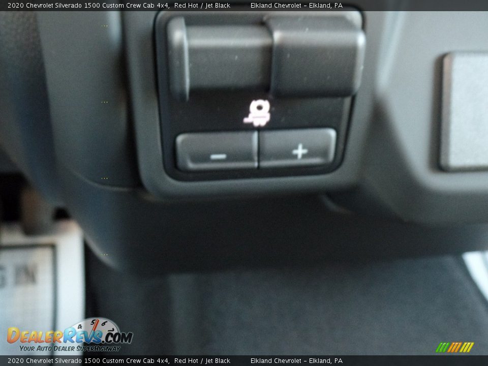 2020 Chevrolet Silverado 1500 Custom Crew Cab 4x4 Red Hot / Jet Black Photo #33