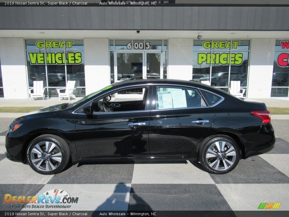 2019 Nissan Sentra SV Super Black / Charcoal Photo #1