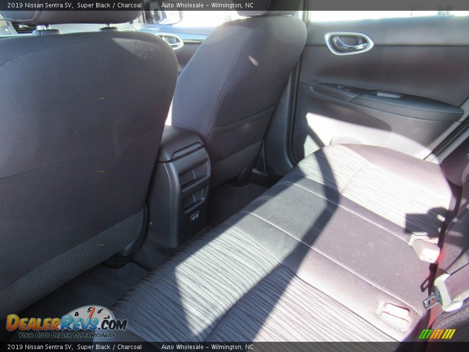 2019 Nissan Sentra SV Super Black / Charcoal Photo #11