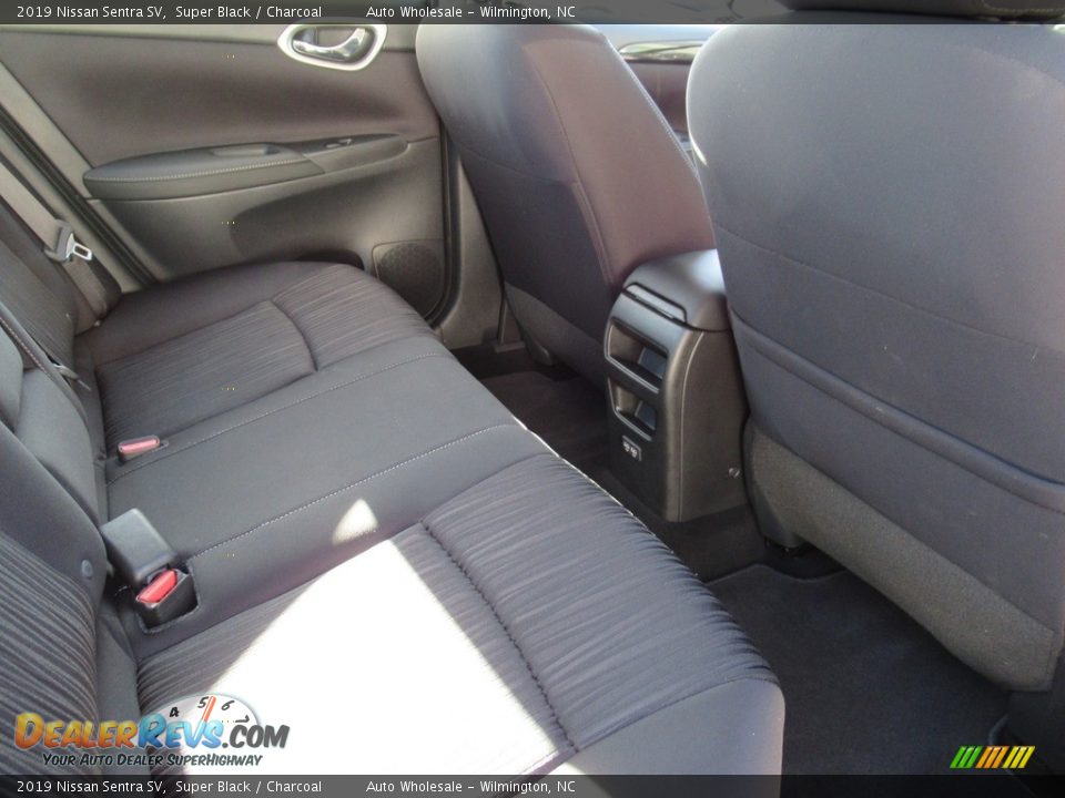 2019 Nissan Sentra SV Super Black / Charcoal Photo #13