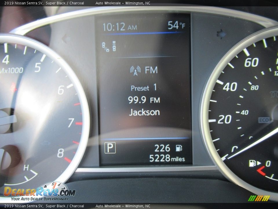 2019 Nissan Sentra SV Super Black / Charcoal Photo #16