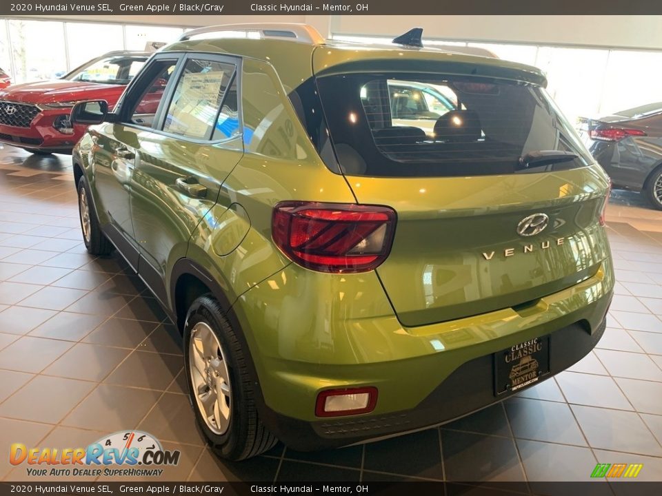 2020 Hyundai Venue SEL Green Apple / Black/Gray Photo #4