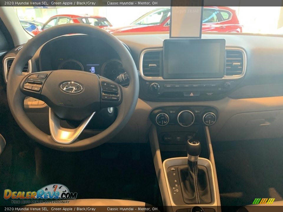 2020 Hyundai Venue SEL Green Apple / Black/Gray Photo #6