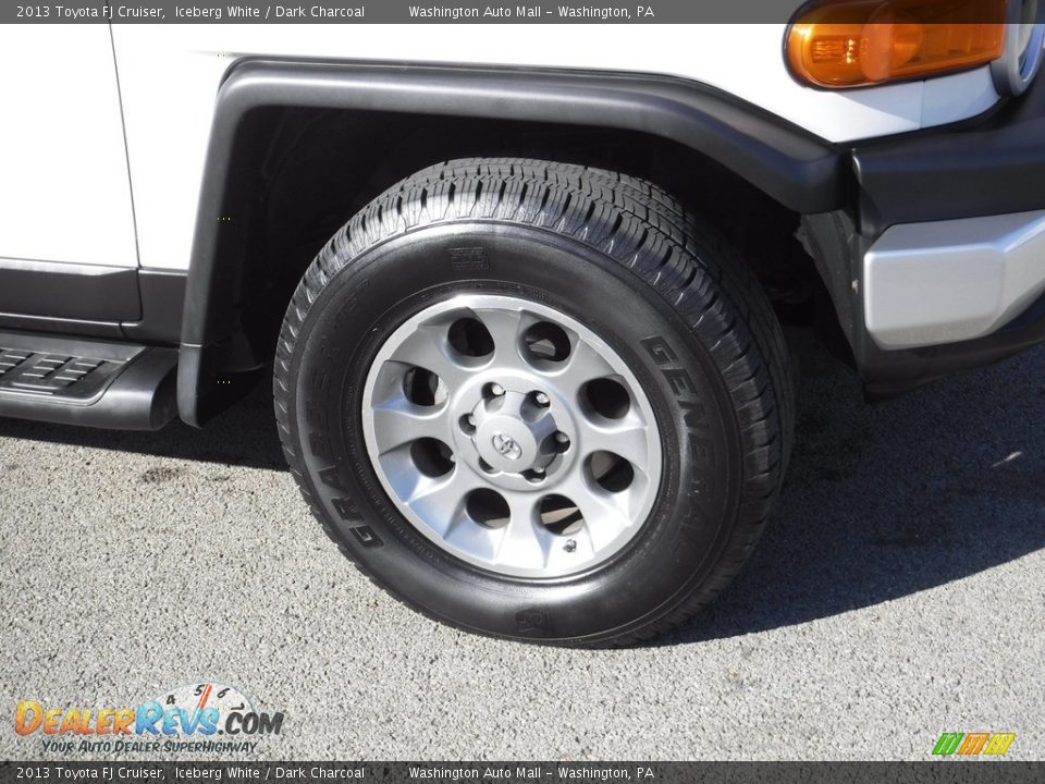 2013 Toyota FJ Cruiser Iceberg White / Dark Charcoal Photo #3
