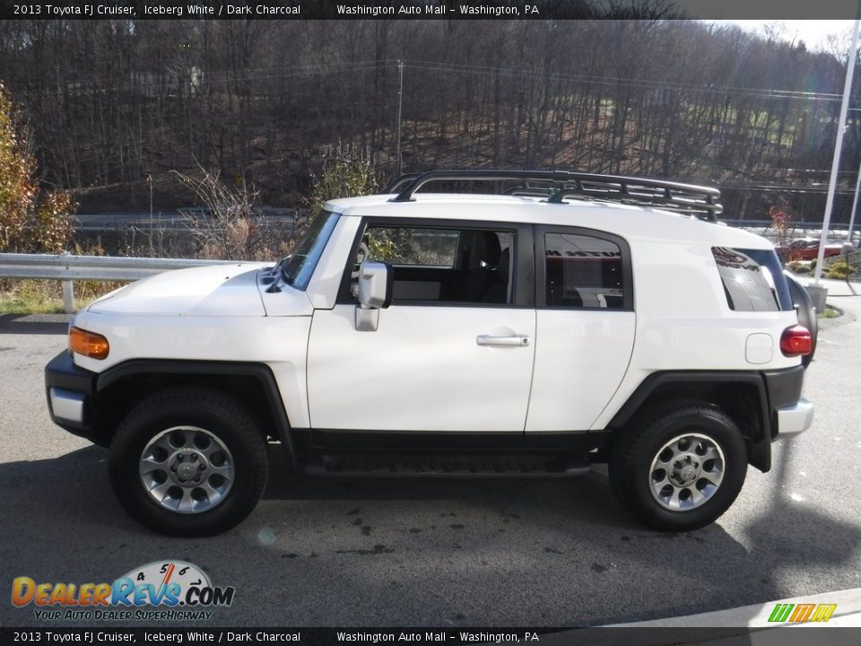 2013 Toyota FJ Cruiser Iceberg White / Dark Charcoal Photo #8